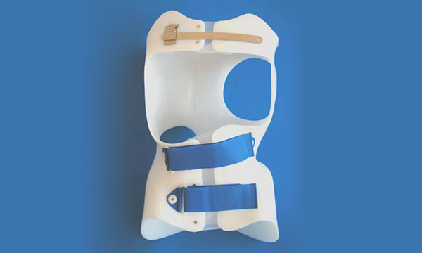 脊柱畸形對青少年身心健康的危害性極大